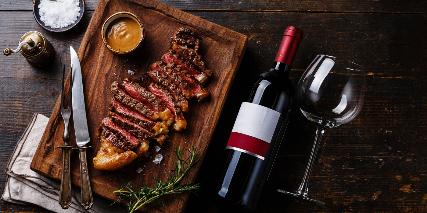 Kết hợp rượu vang và món ăn từ A-Z 8 kết hợp rượu vang đậm với các món ăn nặng