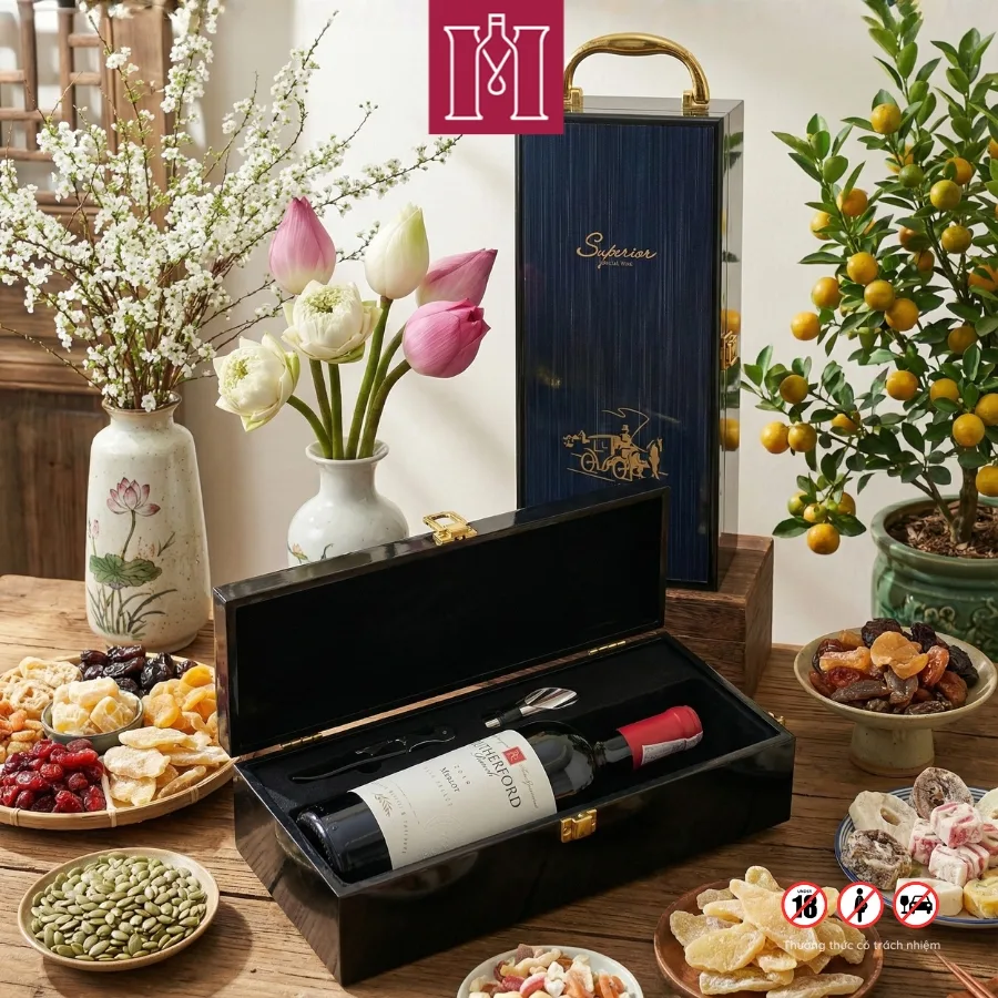 Combo rượu vang Mỹ Rutherford Ranch Napa Valley kèm hộp gỗ sơn mài, có phụ kiện 3 combo rượu vang mỹ nhập khẩu chính hãng kèm hộp sơn mài có phụ kiện